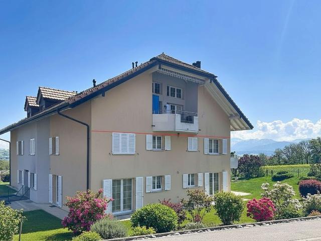 Helles Duplex mit grosszügigen Volumen im Herzen von Servion