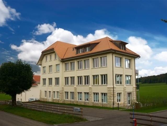 Helles Loft mit 177 m² Wohnen Sie in einer historischen Umgebung mit ungehinderter Aussicht
