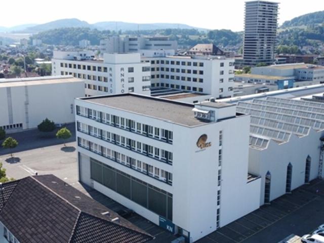 Helles und geräumiges Büro 74.5 m² im Buss Industriepark Pratteln