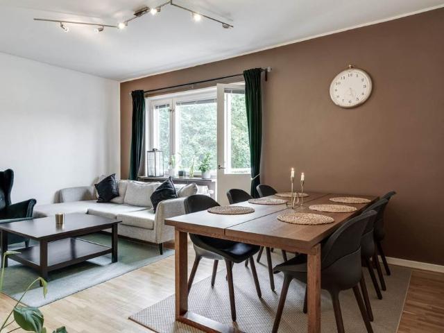 Hertig Karls allé, Örebro