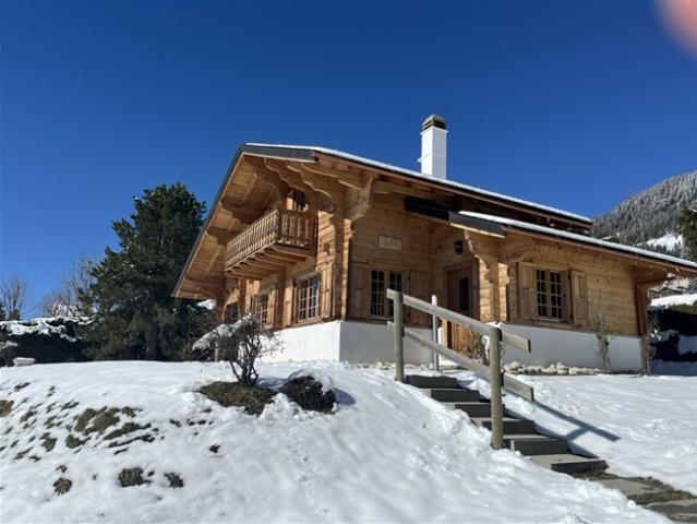 Hervorragend möblierte Hütte zur Miete im Sommer und Winter