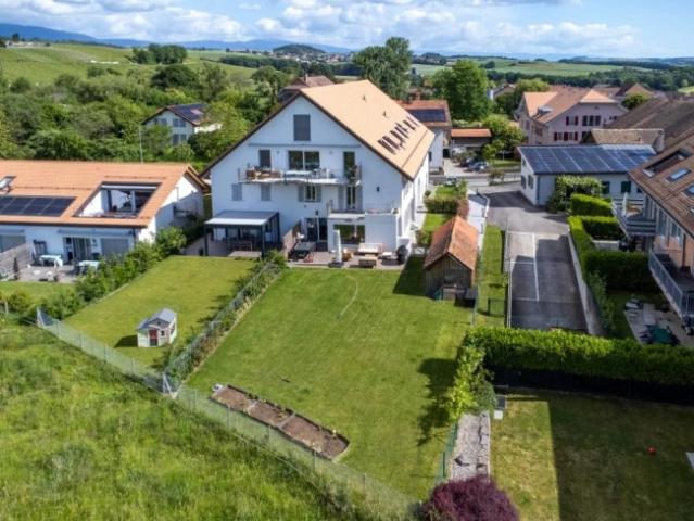 Hervorragende Villenwohnung mit großem Garten!