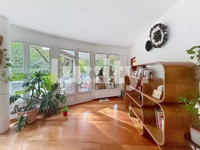 Hervorragende Wohnung mit Balkon