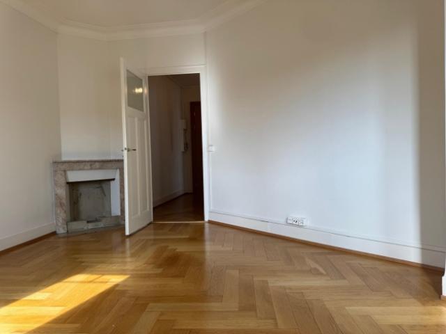 Hervorragende 2,5 Zimmer Wohnung in Saint Jean