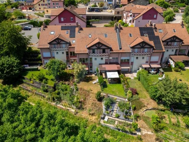 Hervorragendes Doppelhaus mit Garten in der Nähe von Aubonne