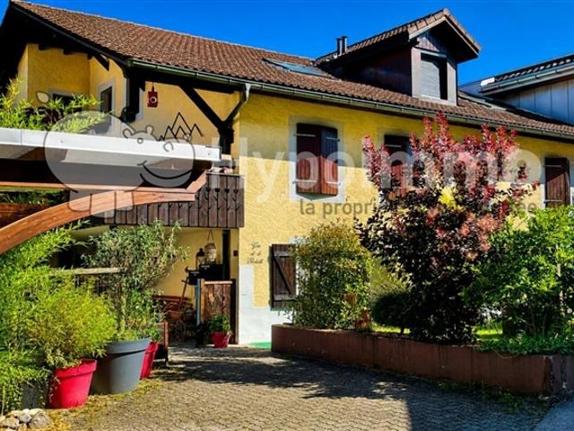 Hervorragendes Haus mit 4 Wohnungen