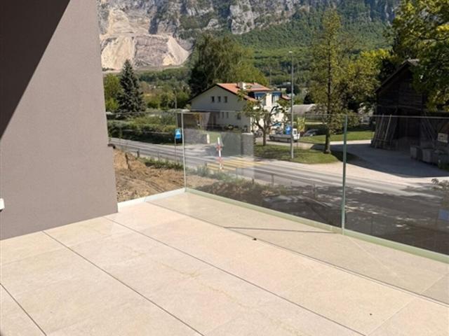Wunderschönes neues 4 Zimmer Dachgeschoss mit Terrasse in Vessy