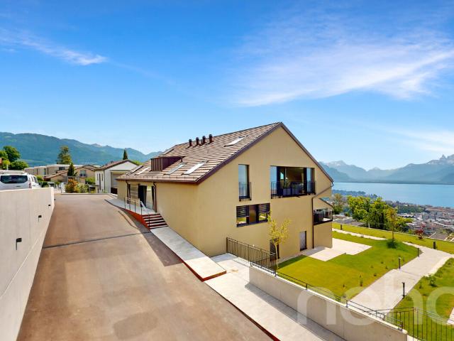 Hervorragendes Penthouse Duplex mit Terrasse und Panoramablick