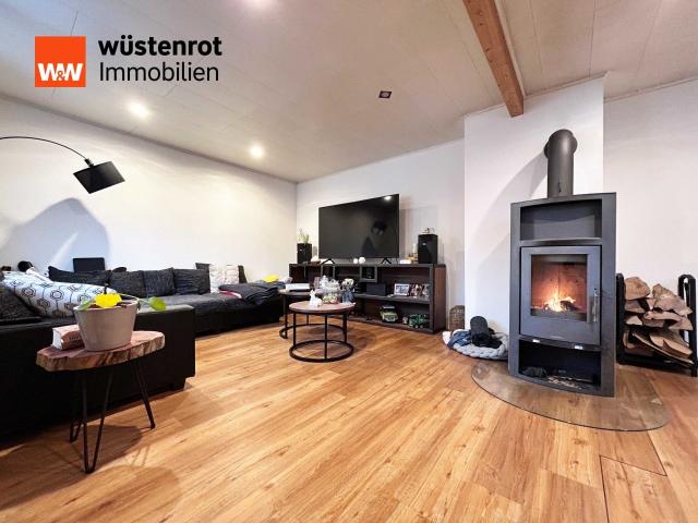 Herzensort. Schickes Haus mit 6 Zimmern auf 111 m². TOP modernisiert. Mit Garten und eigener Garage