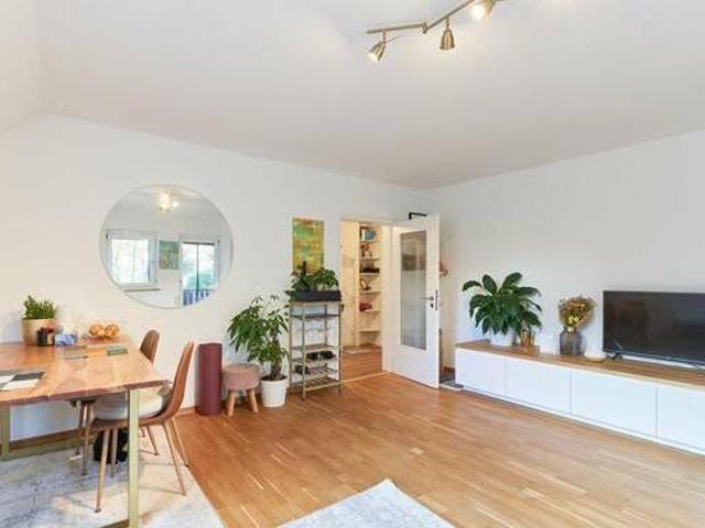 Herzogpark direkt an der Isar Helle 2ZimmerWohnung mit Balkon in grüner Lage und guter Anbindung