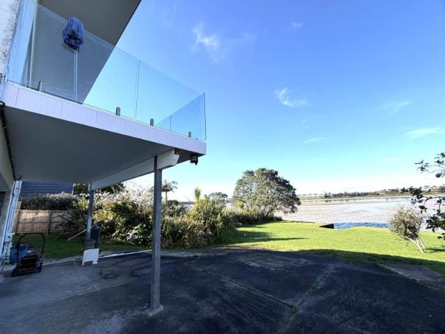 Herald Island, 3 bedrooms