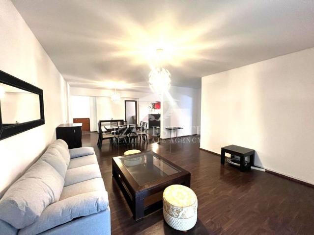 BANEASA GREEN LAKE COMPLEX APARTAMENT 4 CAMERE LOC PARCARE SI BOXA