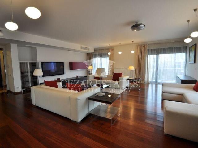 HERASTRAU COMPLEX SOSEAUA NORDULUI APARTAMENT 4 CAMERE MOBILAT CLASIC