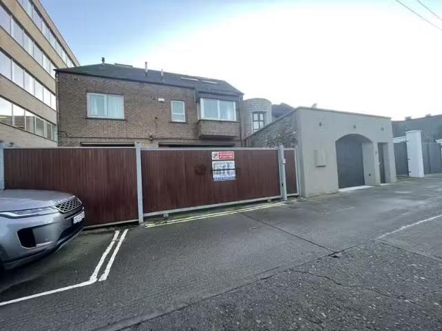Herbert Mews, Baggot Lane, Dublin 4 is for rent