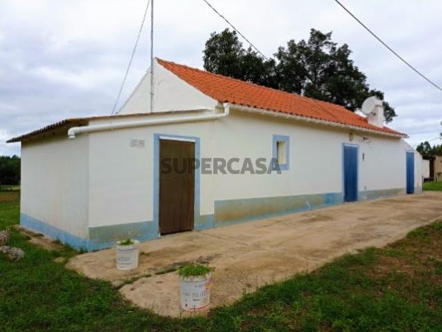 HERDADE NO ALENTEJO a 40km do litoral para fins agrícolas ou turísticos