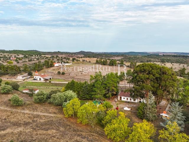 Herdade com 40 hectares e Moradia T5 em Portalegre 165m² Espírito Santo, Nossa Senhora da Graça e São Simão