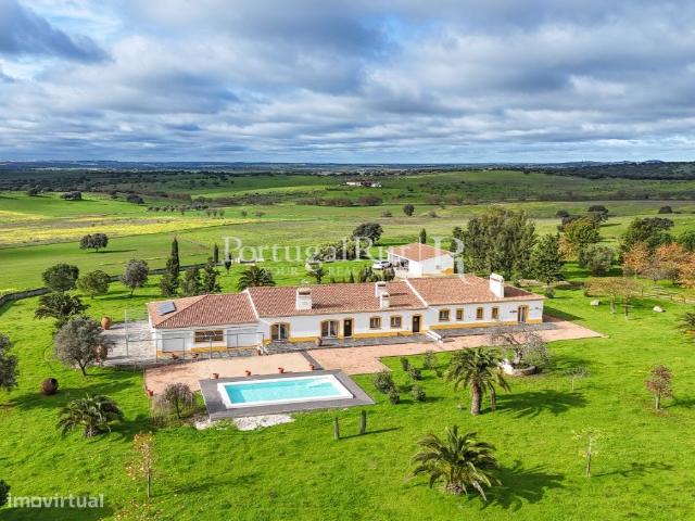 Herdade com 56 Hectares com Aptido para Turismo