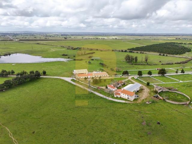 HERDADE EXCLUSIVA 930 HECTARES DE OPORTUNIDADES NO ALENTEJO