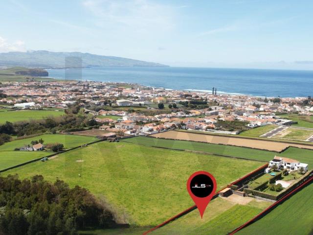 Herdade Vista mar | 5 Apartamentos Separados e Remodelados |. 379m² Ribeira Grande Matriz