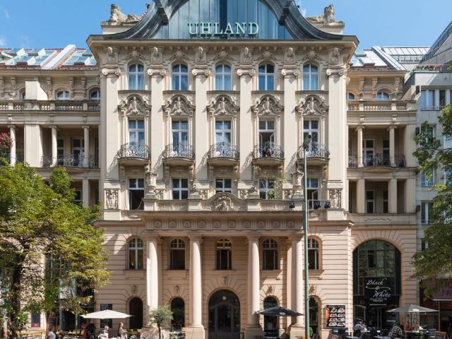Hereinspaziert ins Uhlandschloss, direkt am Kurfürstendamm