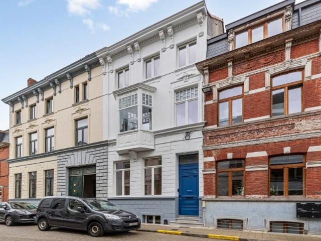 Herenhuis te koop voor 685000 euro met 5 slaapkamers