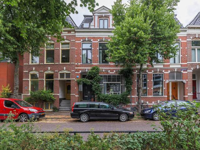 Herenhuis, tussenwoning te huur in Groningen