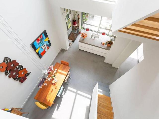 Herenhuis, tussenwoning te huur in Den Haag