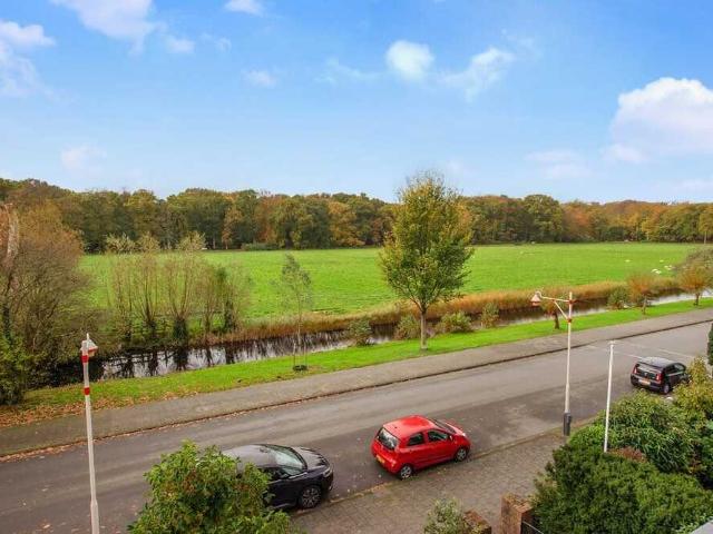 Herenhuis, tussenwoning te huur in Den Haag