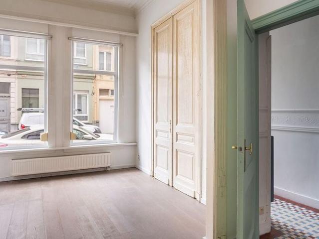 Herenwoning te huur in Antwerpen voor € 1.800 met 3 slaapkamers