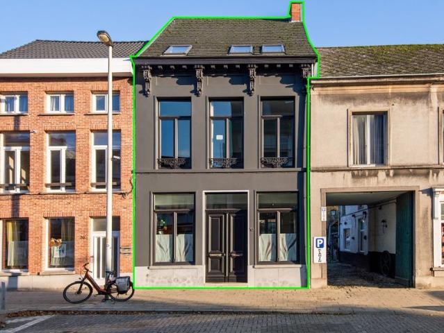 Herenwoning te koop voor 595000 euro met 3 slaapkamers