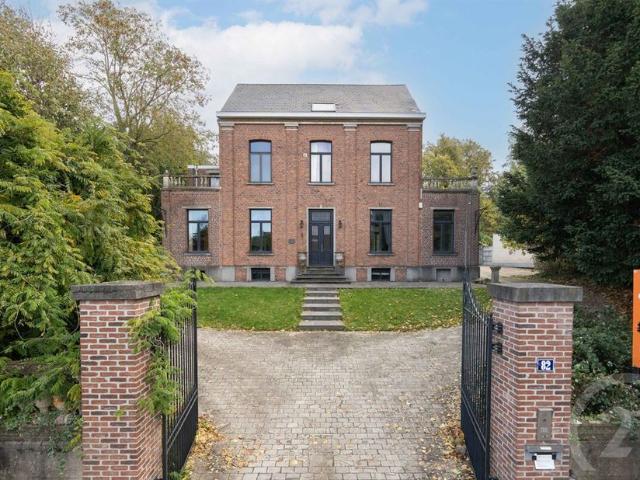 Herenwoning te koop voor 795000 euro met 6 slaapkamers