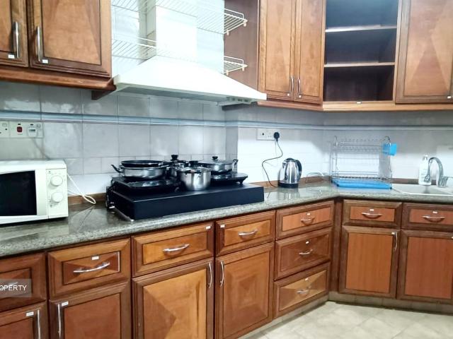 Heritage View D5, Condominium