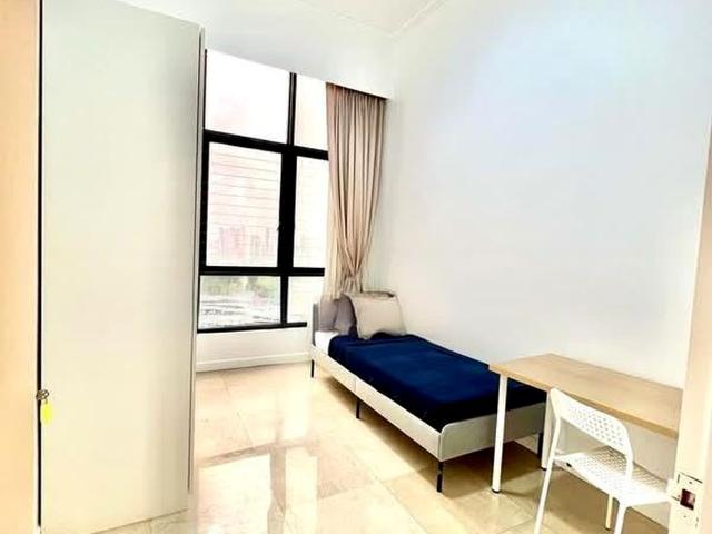 Heritage View D5, Condominium
