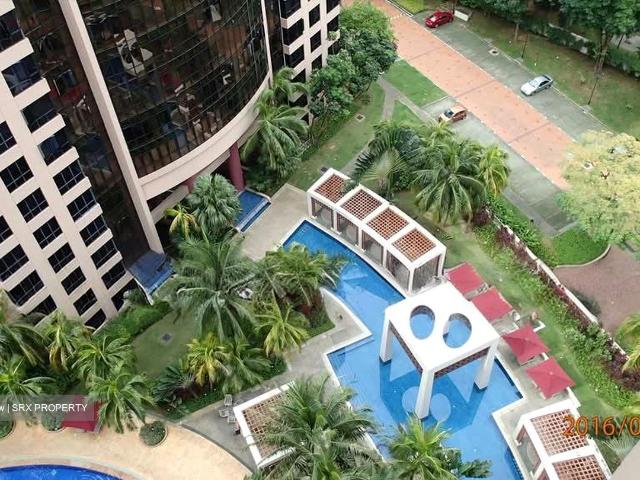 Heritage View D5, Condominium