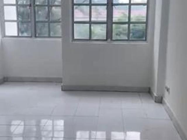 Heritage condo 643sf 2r1b basic setapak