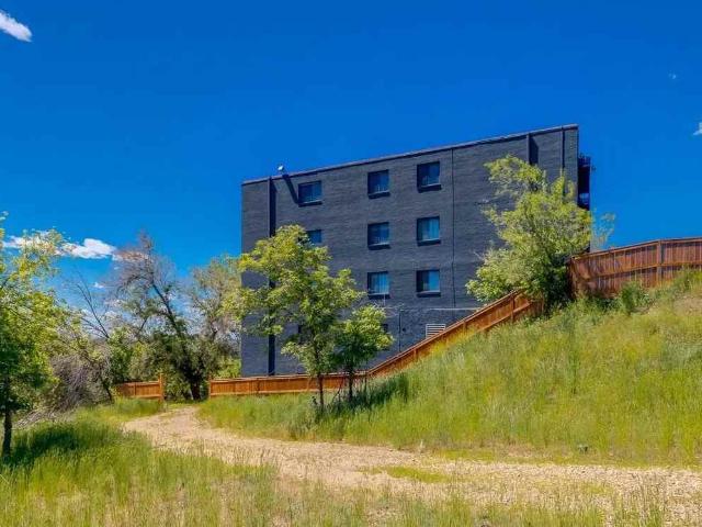 Heritage House 2 Bedroom Apartment for Rent at 29 7 St Ne, Medicine Hat, AB T1A 5P4 NE Crescent Heights