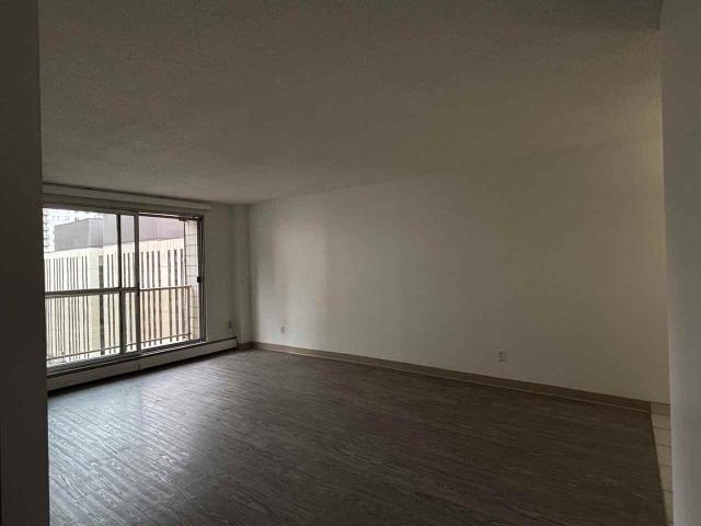 Heritage Place 2 Bedroom Apartment for Rent at 820 5 Ave Sw, Calgary, AB T2P 0N3 Downtown Calgary