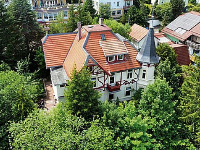 Herliche Jugendstil Villa / denkmalgeschützt in zentraler Lage zu verkaufen