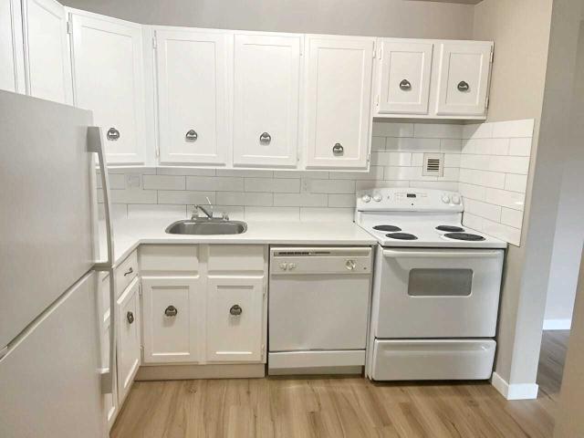 Hermitage Village Apartments 2 Bedroom Apartment for Rent at 1174 Hooke Rd Nw, Edmonton, AB T5A 4A4 Homesteader