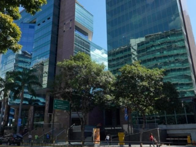 Hermosa oficina corporativa de 302M2 en el Rosal