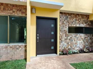 HERMOSA CAS EN VENTA CON ALBERCA MARGARITAS DE CHOLUL FVC 2800
