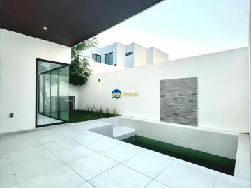 Hermosa casa con alberca y acceso a la playa dentro de residencial privado