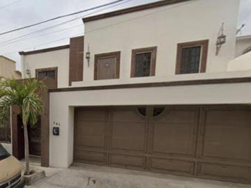 HERMOSA CASA CON GRAN UBICACIÓN EN LAS GARZAS B.C.S