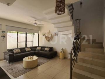 Hermosa casa de 3 rec en renta en Privada Salamanca Encuentro Playa del Ca P4430