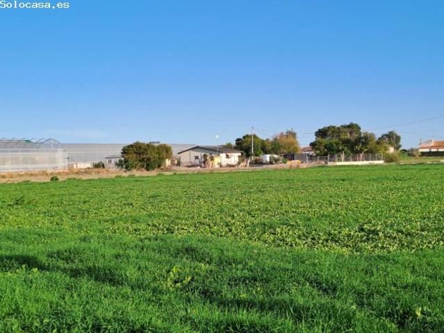 Hermosa casa de campo con alojamiento de huéspedes en un terreno privado de 1.500 m²