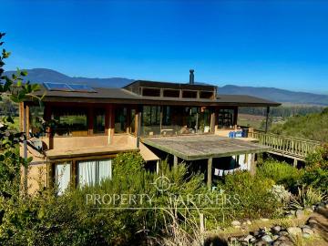Hermosa Casa de Campo en La Hacienda Comunidad privada Cerro La Cruz Catapilco, Zapallar