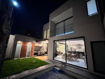 HERMOSA CASA DE DISEÑO ARQUITECTONICO