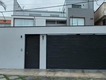 Hermosa casa de pisos en venta