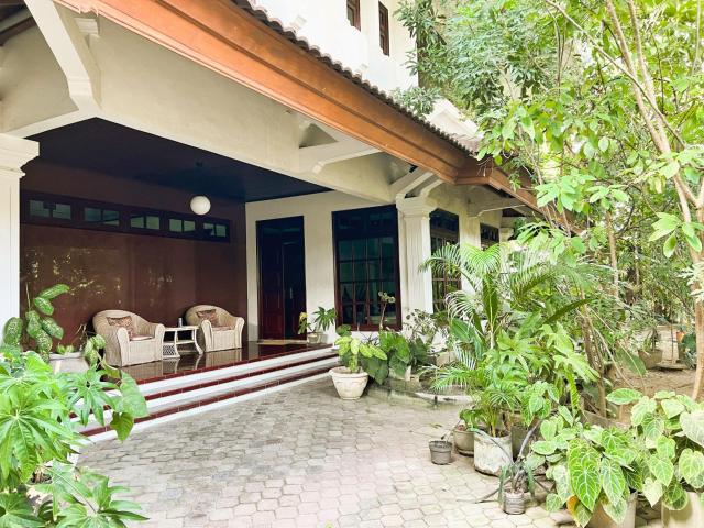 Hermosa Casa de Playa en Bali: A Pocos Pasos de Sanur Beach