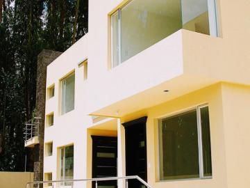 Hermosa casa dentro de conjunto 4 han. AMOBLADA